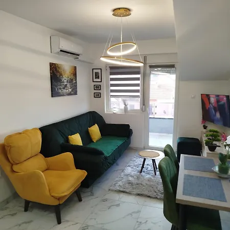 Cera Maximus 아파트 소코 반자